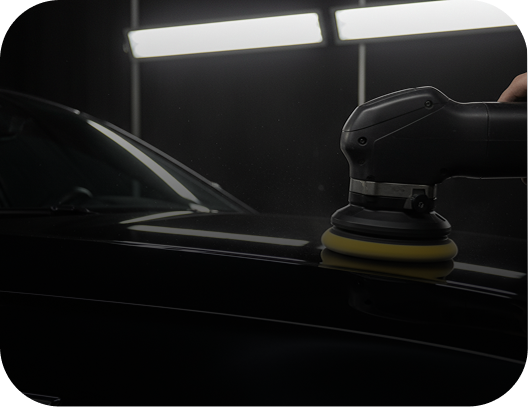 تلميع وعناية - خدمة تلميع وعناية من ريفليكت للعناية بالسيارات في الرياض